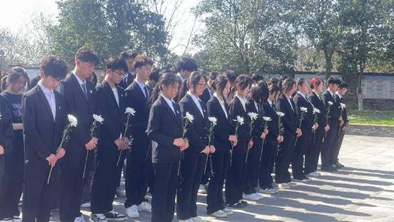 mmexport1712024375269